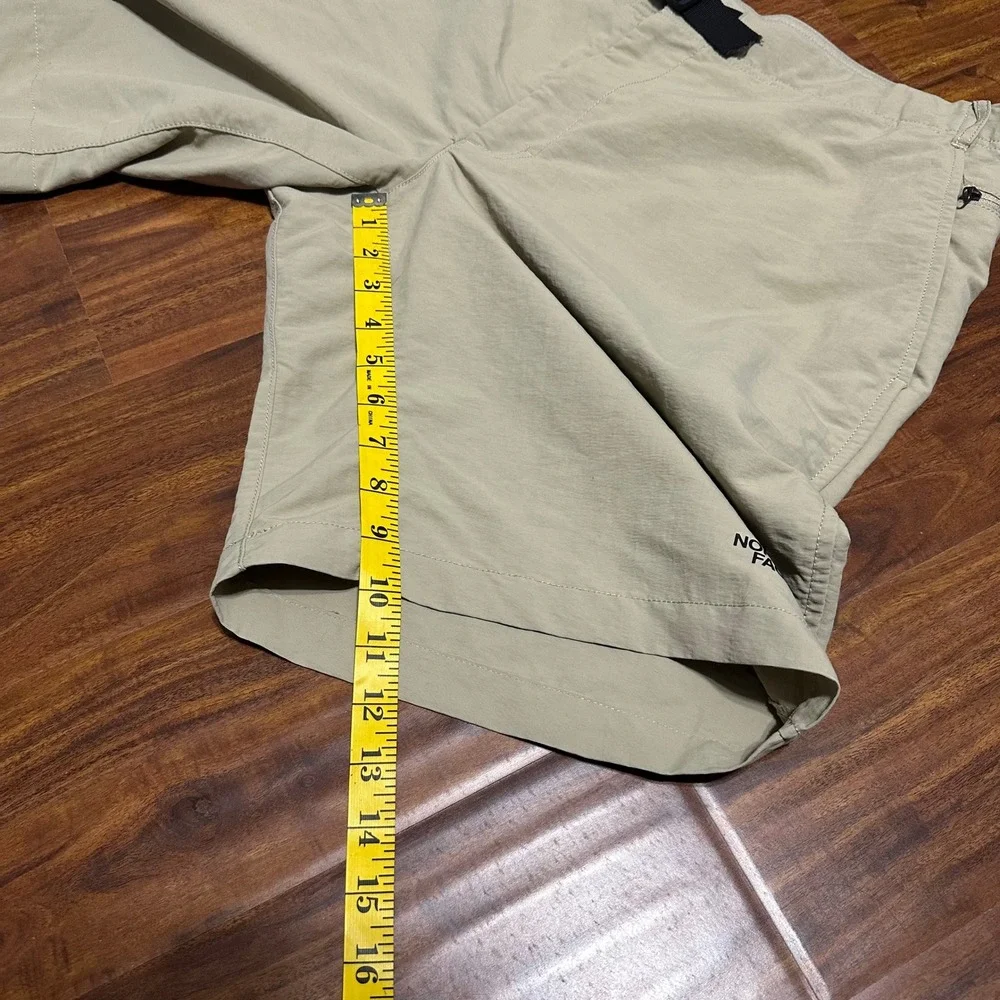 The North Face Mens Hiking Shorts Tan Khaki Belted‎ Cargo Pockets Size XL 37W
